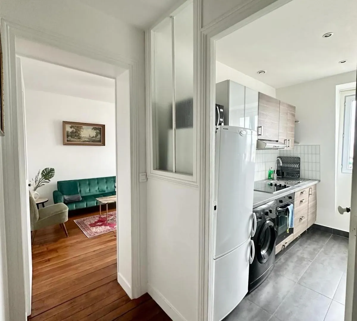 Private Apartment 2 Minutes From Zenith De Paris