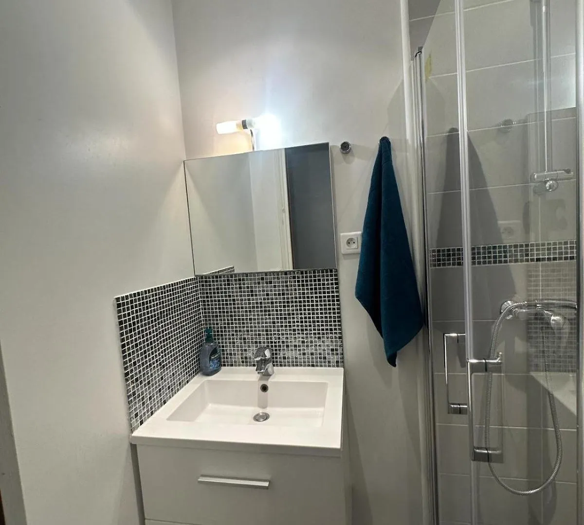 Private Apartment 2 Minutes From Zenith De Parijs