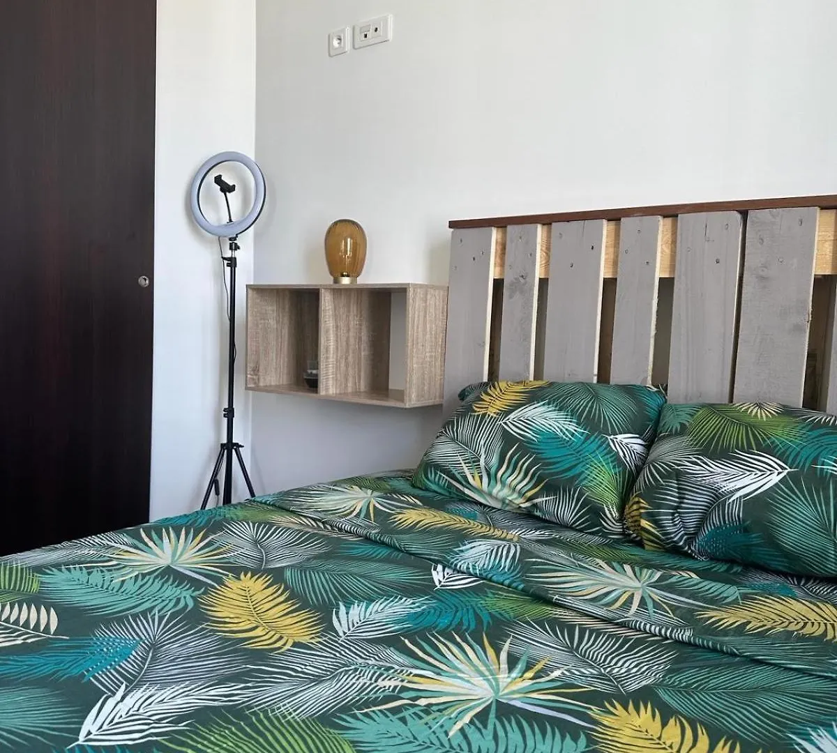 Private Apartment 2 Minutes From Zenith De Parijs
