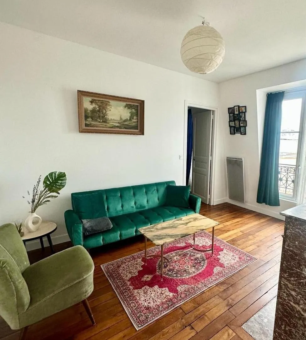Private Apartment 2 Minutes From Zenith De Paris
